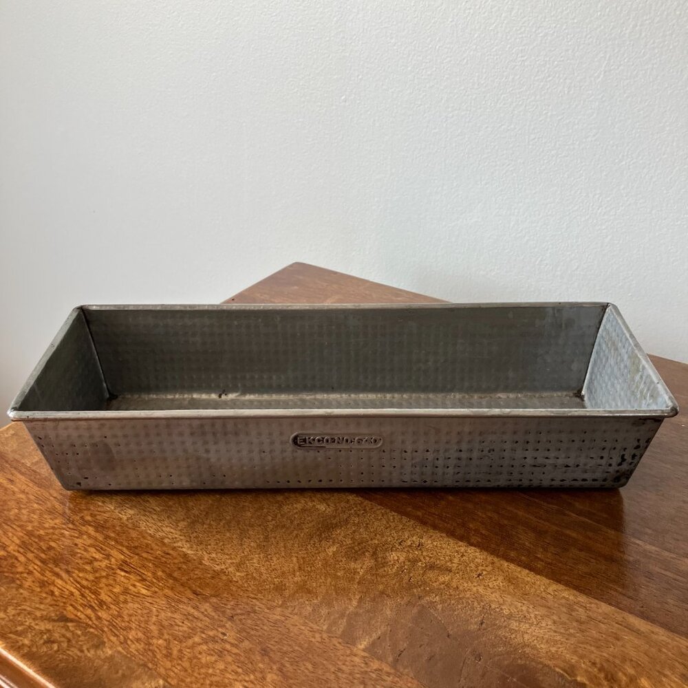 Vintage EKCO Ovenex 640 Long Loaf Bread Display Pan Waffle Pattern Bakeware